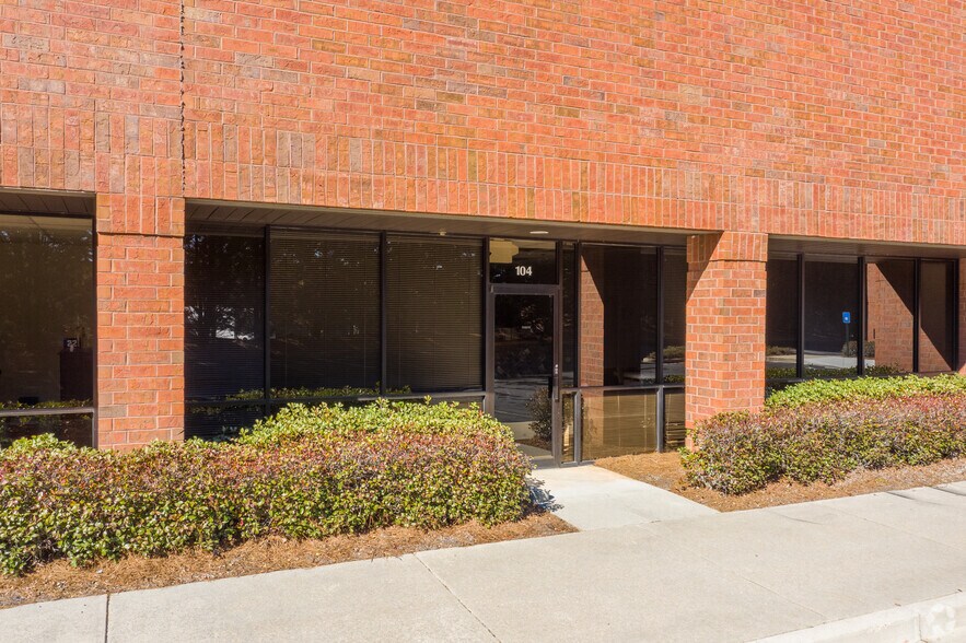 More Photos Of 4544 Atwater Ct, Buford Distribution For Lease