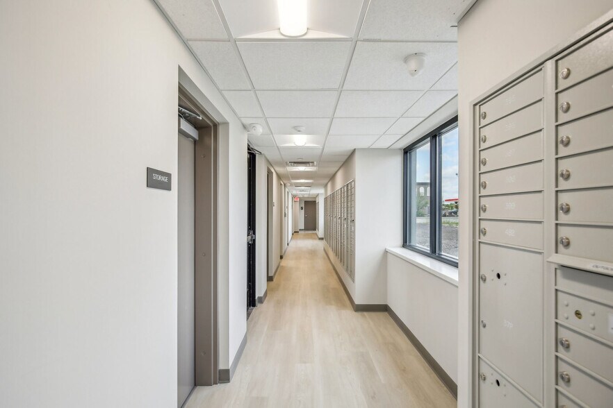 More Photos Of 34911 Van Dyke Ave, Sterling Heights Apartments For Lease