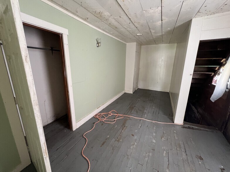 More Photos Of 271 Main St, Union Apartments For Sale