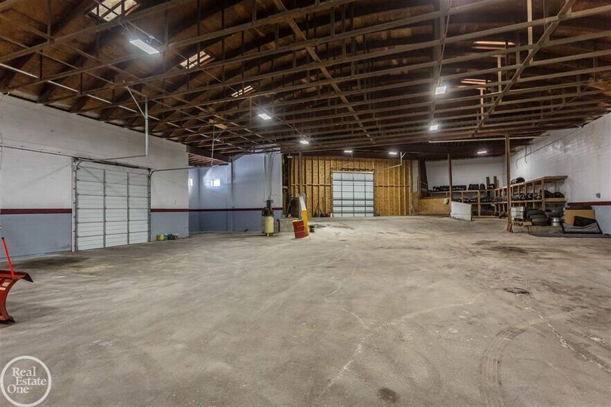 More Photos Of 3519 Military St, Port Huron Industrial For Sale