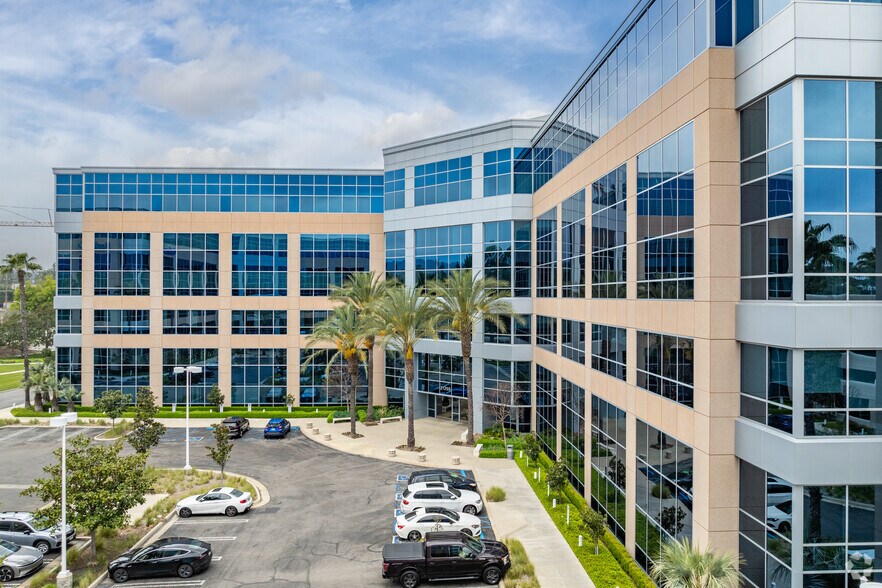 Primary Photo Of 21255 Burbank Blvd, Woodland Hills Office For Lease