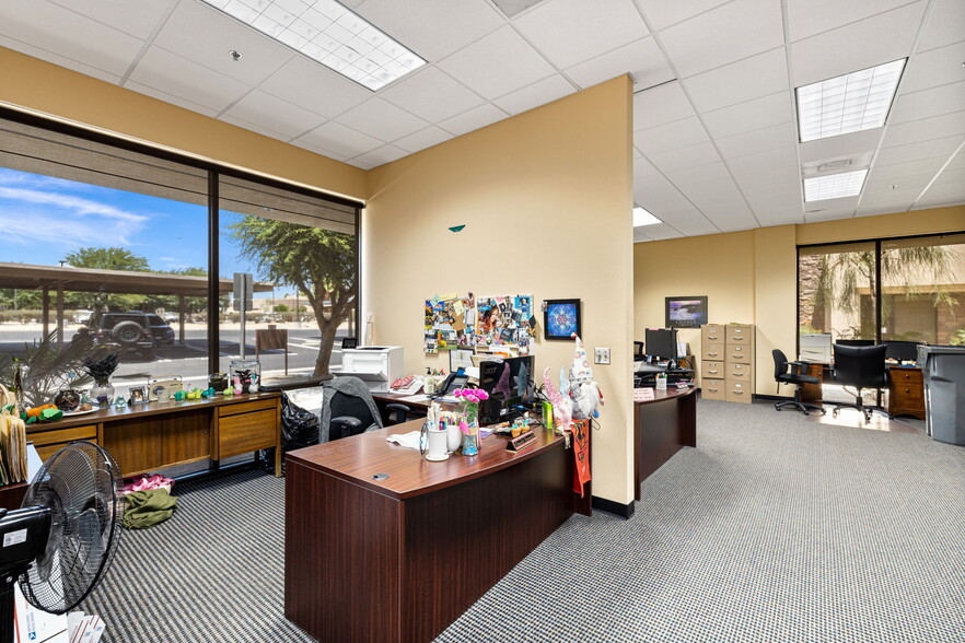 More Photos Of 550 S Paseo Dorotea, Palm Springs Medical For Sale