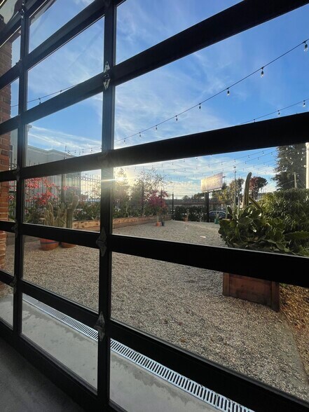 More Photos Of 4268 Broadway, Oakland Freestanding For Lease