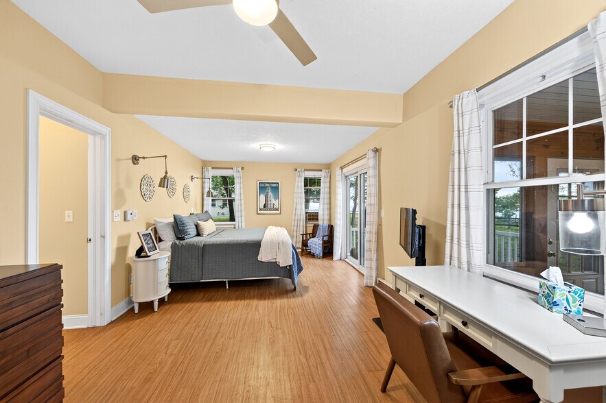More Photos Of 6 Lotus Bay rd, Irving Multifamily For Sale