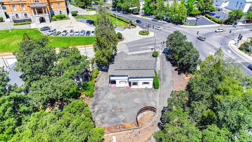 More Photos Of 1407-1409 Lincoln Way, Auburn Office For Sale