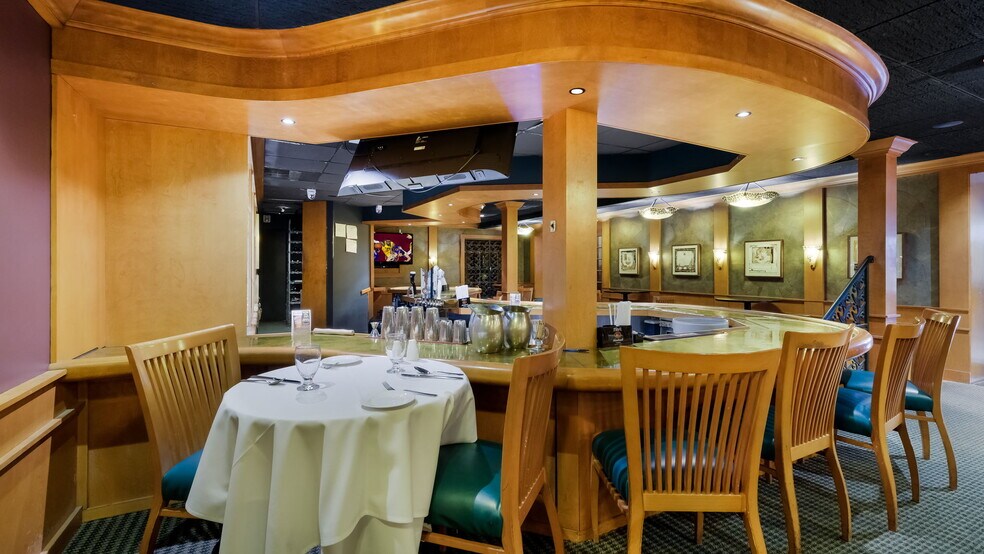 More Photos Of 1373 Easton Rd, Warrington Restaurant For Sale