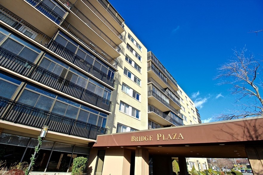 More Photos Of 2185 Lemoine Ave, Fort Lee Apartments For Sale