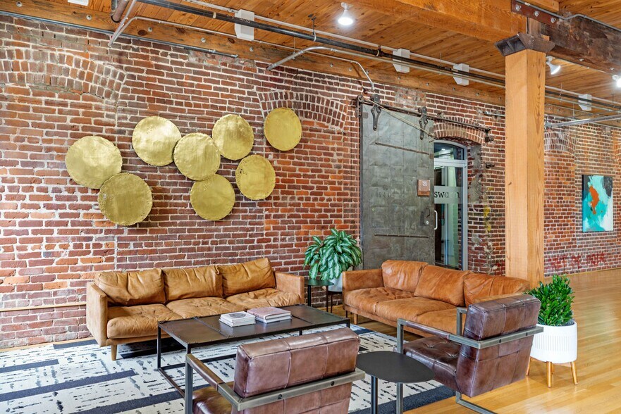 More Photos Of 590 Means St NW, Atlanta Unknown For Lease