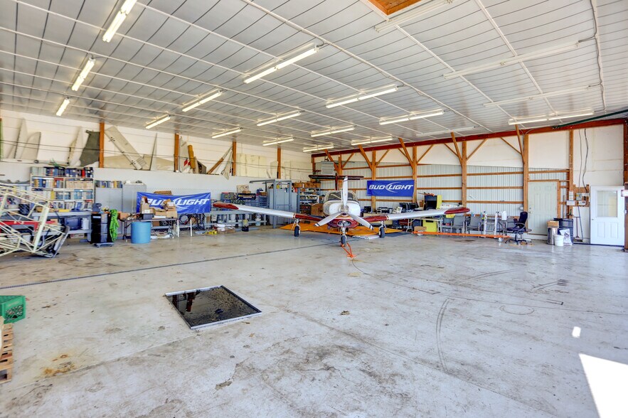 More Photos Of 600 Airport Dr, Mifflintown Flex For Sale