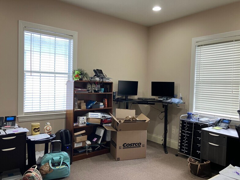 More Photos Of , Tampa Office For Sale