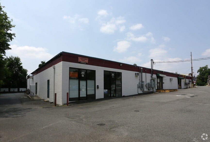 More Photos Of 7565-7569 Centreville Rd, Manassas Unknown For Lease