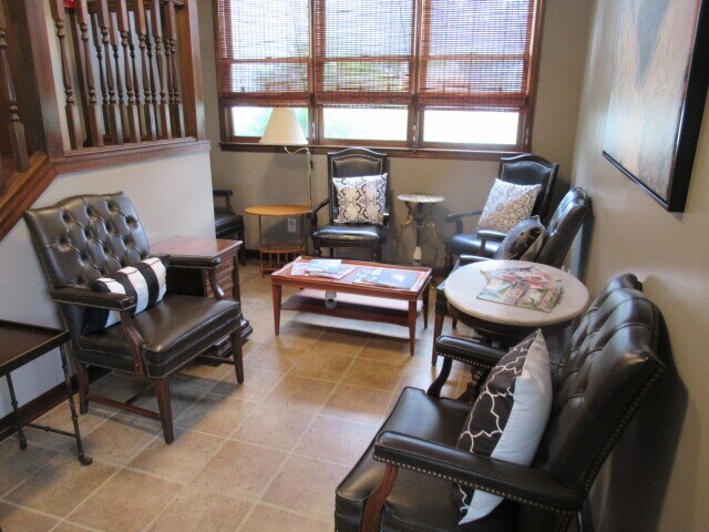More Photos Of 108 Cedar St, Carrollton Office Residential For Sale