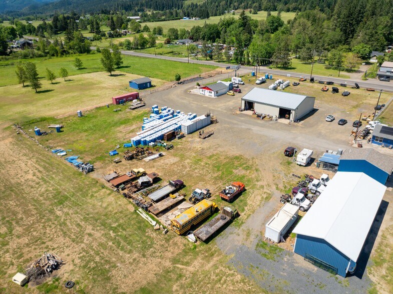 More Photos Of 215 Lawson Ln, Tenmile Warehouse For Sale