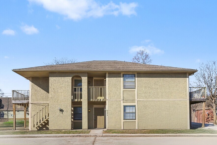 More Photos Of 8622-8630 Lane Ave, Raytown Apartments For Sale
