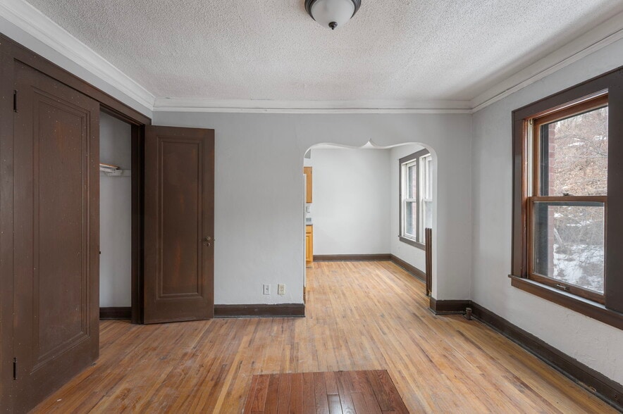 More Photos Of 487 Grand Ave, Saint Paul Apartments For Sale