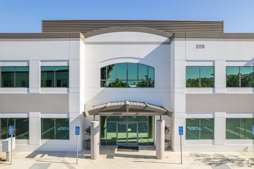 More Photos Of 209 Avenida Fabricante, San Clemente Office For Lease