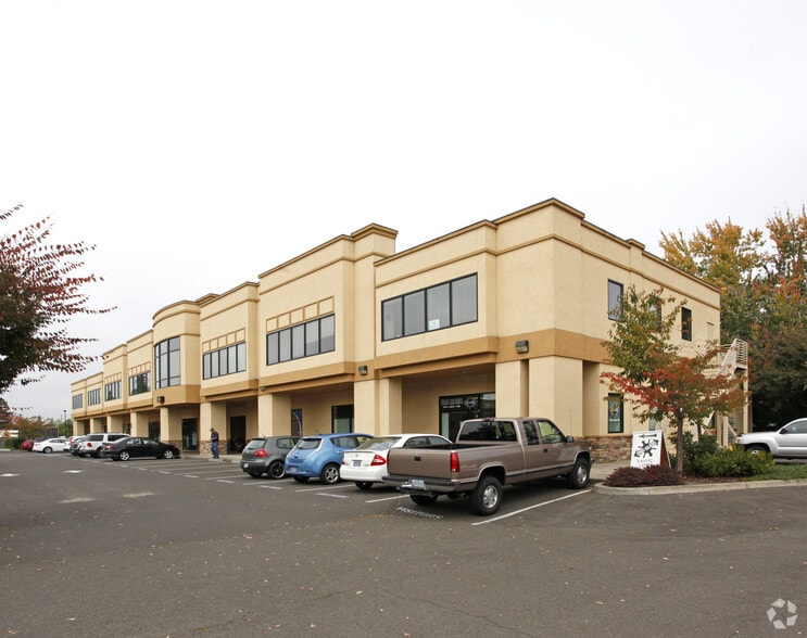 Primary Photo Of 370-388 Q St, Springfield Office For Lease