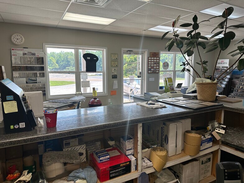 More Photos Of 455 E Main St, Parsons General Retail For Sale