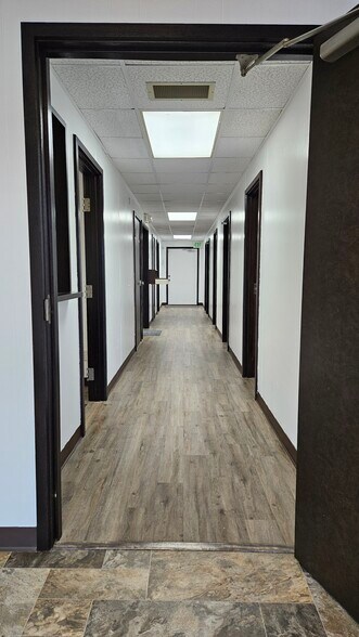 More Photos Of 700 S Main St, Grove Medical For Sale