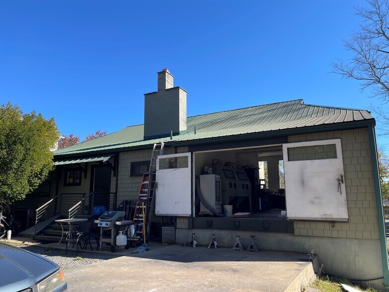 More Photos Of 20 Model Ave, Hopewell Flex For Sale