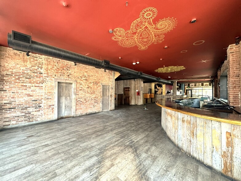 More Photos Of 3480-3496 W 32nd Ave, Denver Restaurant For Lease