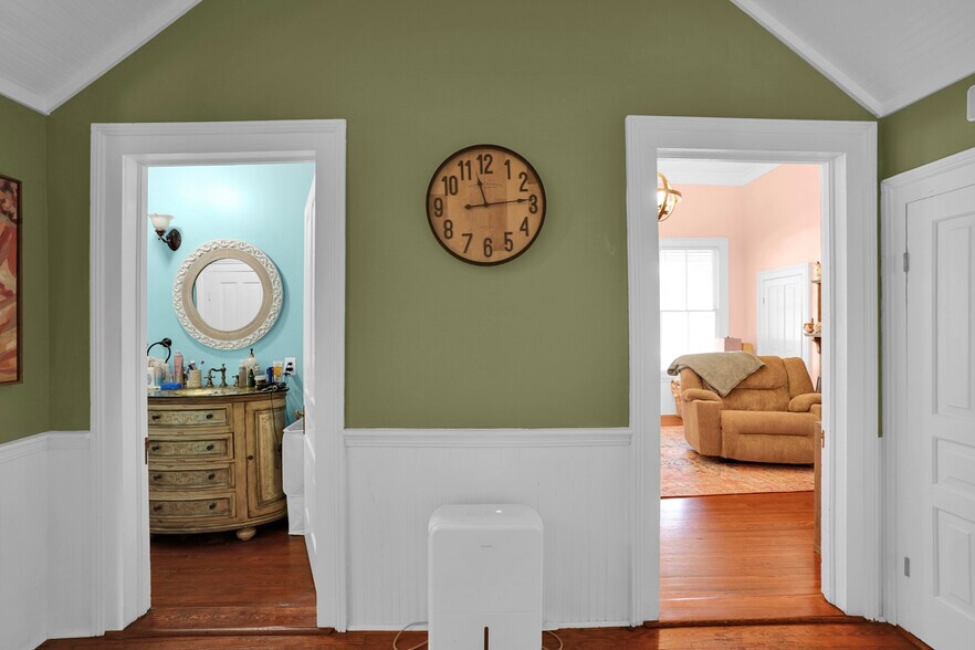 More Photos Of 115 N Magnolia St, Raeford Office Residential For Sale