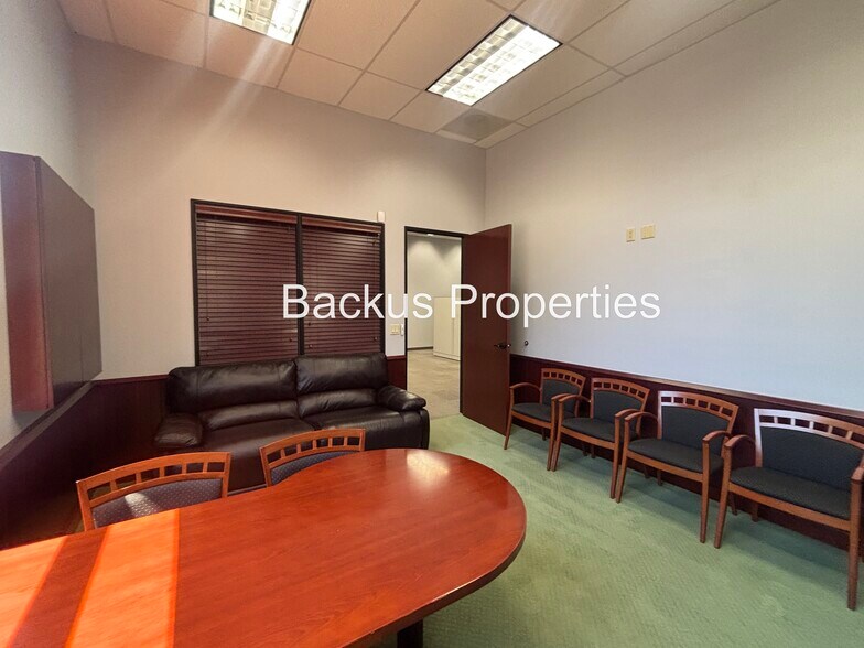 More Photos Of 1586 Moffett St, Salinas Light Distribution For Lease