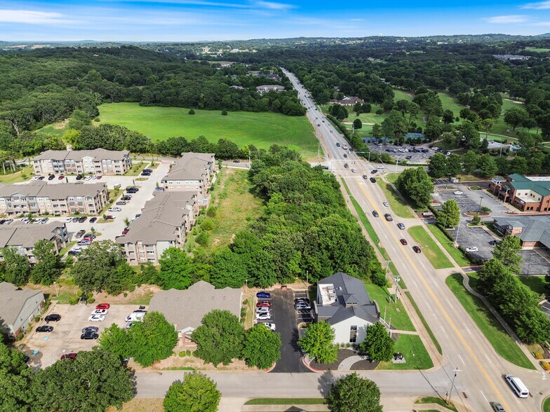 More Photos Of E Joyce Boulevard & Old Missouri rd, Fayetteville Land For Sale