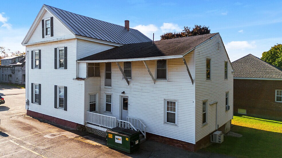 More Photos Of 44 Elm St, Waterville Office For Sale