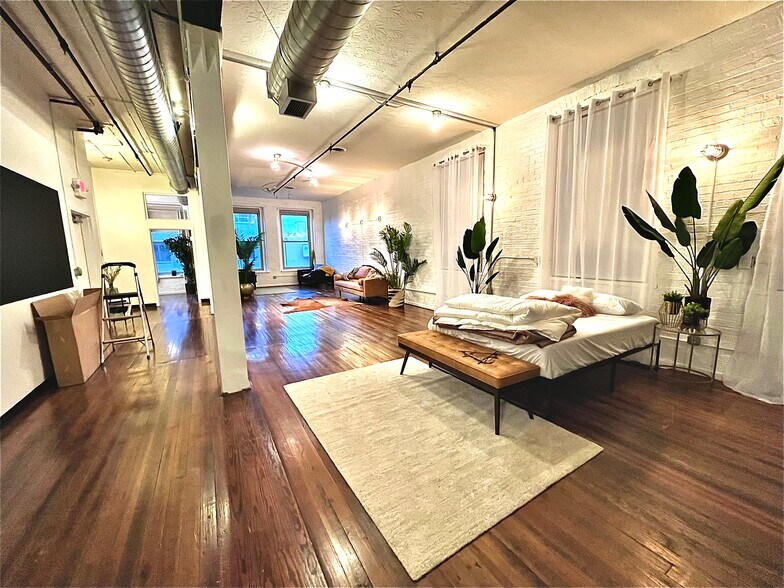 More Photos Of 1008 Race St, Cincinnati Office Residential For Sale