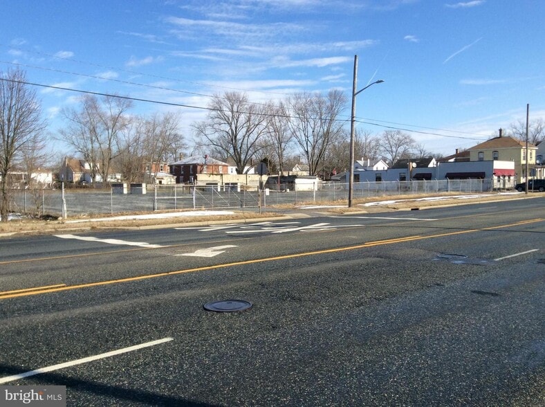 More Photos Of 512-520 W Chestnut Ave, Vineland Light Distribution For Sale