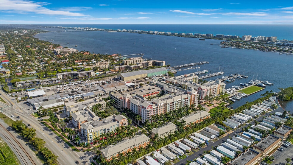 More Photos Of 802 E Windward Way, Lantana Apartments For Sale