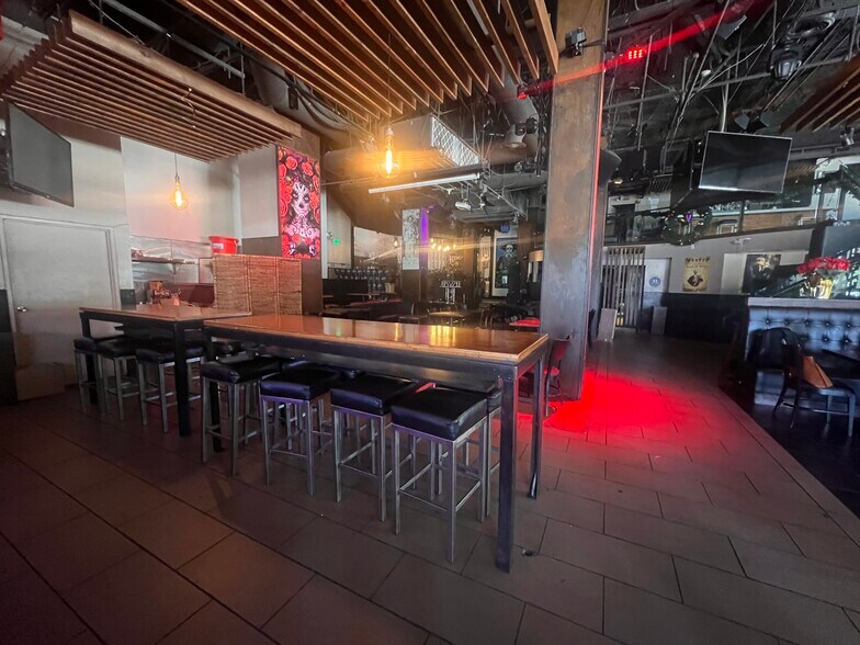 More Photos Of 119 E Colorado Blvd, Pasadena Office For Lease