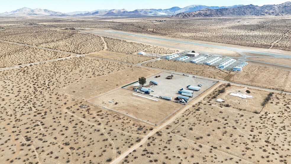 More Photos Of 18142 Navajo Rd, Apple Valley Truck Terminal For Lease