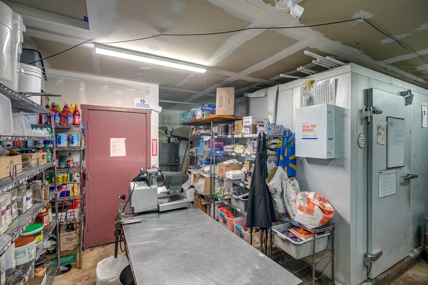 More Photos Of 798 Ocean Shores Blvd NW, Ocean Shores Bar For Sale