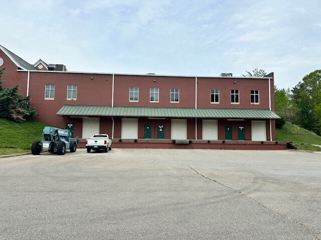 More Photos Of 145 Builders Pride Rd, Hardy Warehouse For Lease