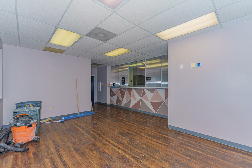More Photos Of 961-963 State Route 146, Clifton Park Medical For Lease