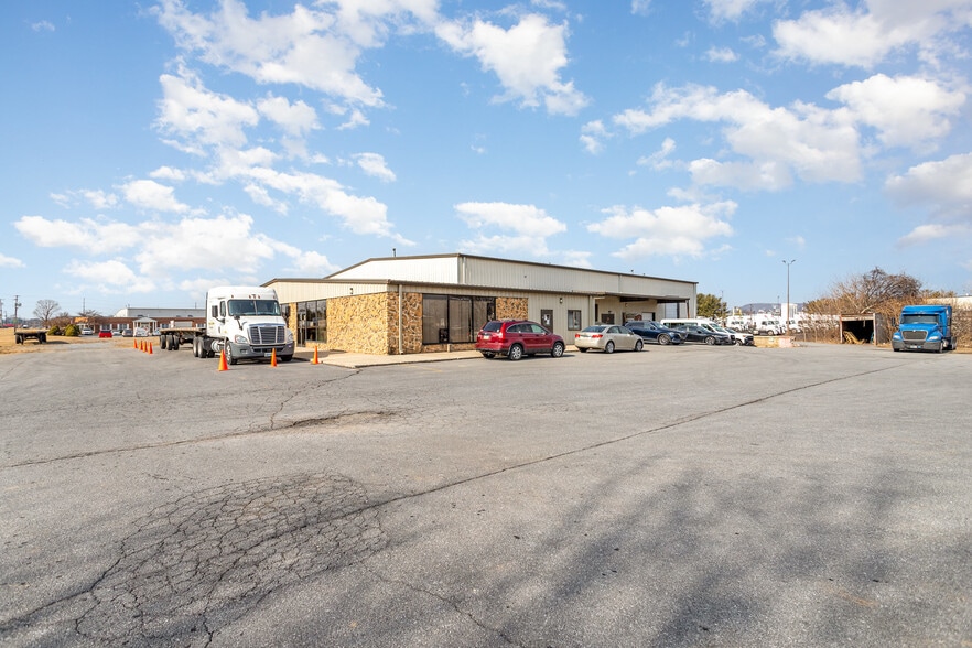 More Photos Of 1625 Ritner Hwy, Carlisle Industrial For Lease