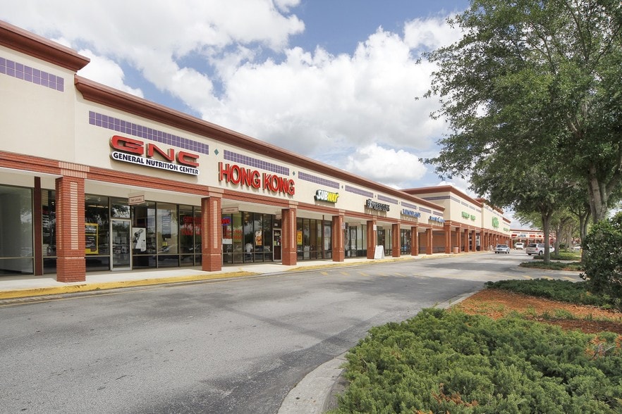 More Photos Of 4329-4391 Commercial Way, Spring Hill General Retail For Lease