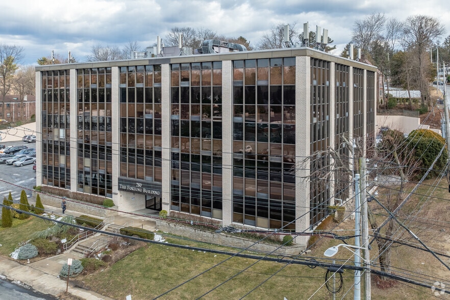 More Photos Of 280 N Central Ave, Hartsdale Medical For Lease