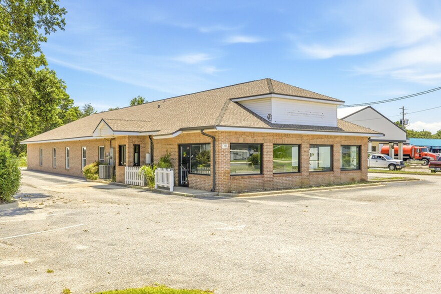 More Photos Of 3073 Gulf Breeze Pky, Gulf Breeze Fast Food For Sale