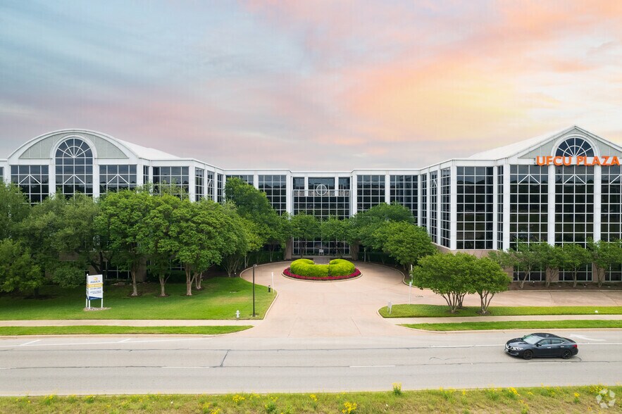 More Photos Of 8303 N Mopac Expy, Austin Office For Lease
