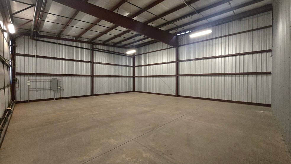 More Photos Of 5655 S Sossaman Rd, Mesa Airplane Hangar For Sale