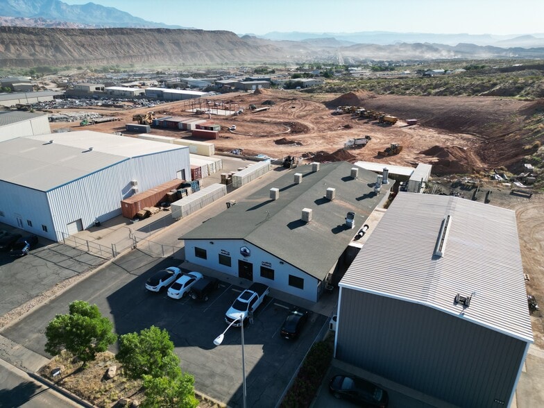 More Photos Of 1529 S Sandhill Dr, Washington Industrial For Sale