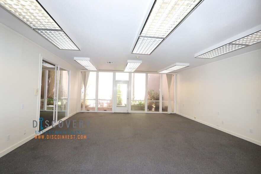 More Photos Of 3664-3666 Grand Ave, Oakland Office For Lease