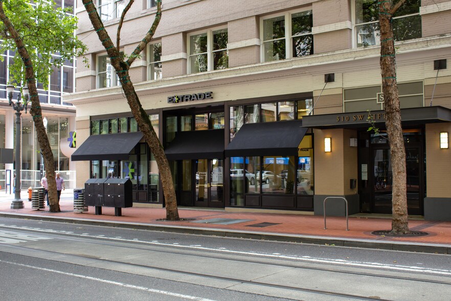 More Photos Of 500-510 SW 5th Ave, Portland Loft Creative Space For Lease