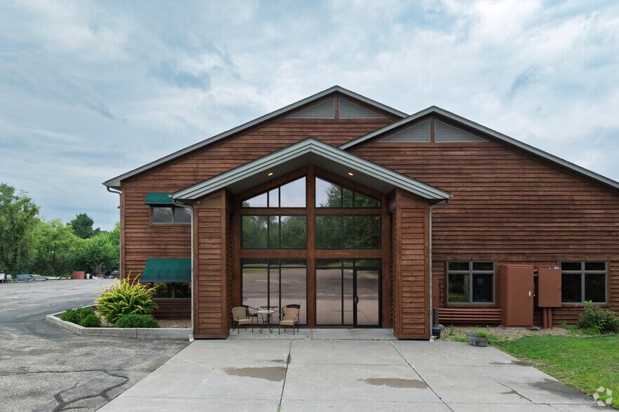More Photos Of 454 County Rd V V, Somerset Manufacturing For Sale