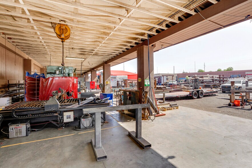 More Photos Of 7828 N 68th Ave, Glendale Warehouse For Sale