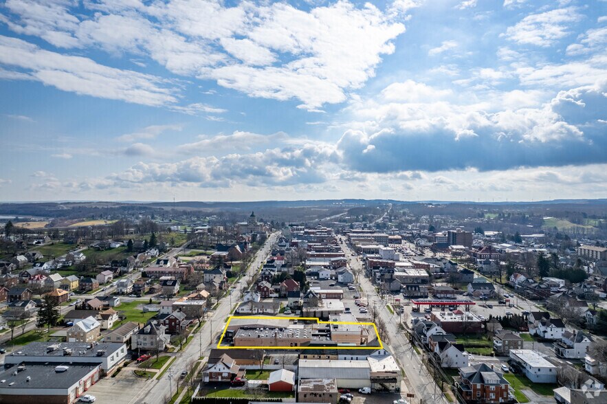 More Photos Of 334 W Main St, Somerset Flex For Sale