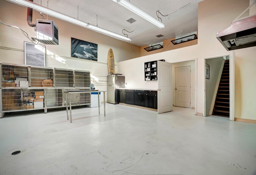 More Photos Of 11915 Inglewood Ave, Hawthorne Medical For Sale